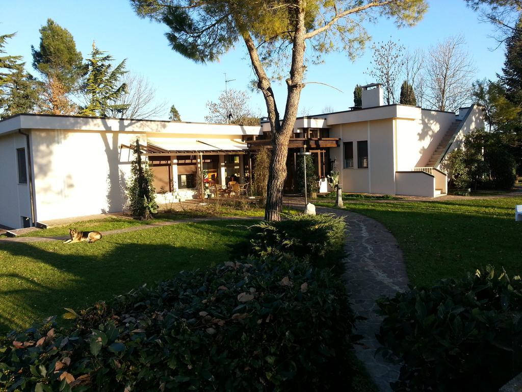 Bed and Breakfast Al Villino Del Sole Fano Exterior foto