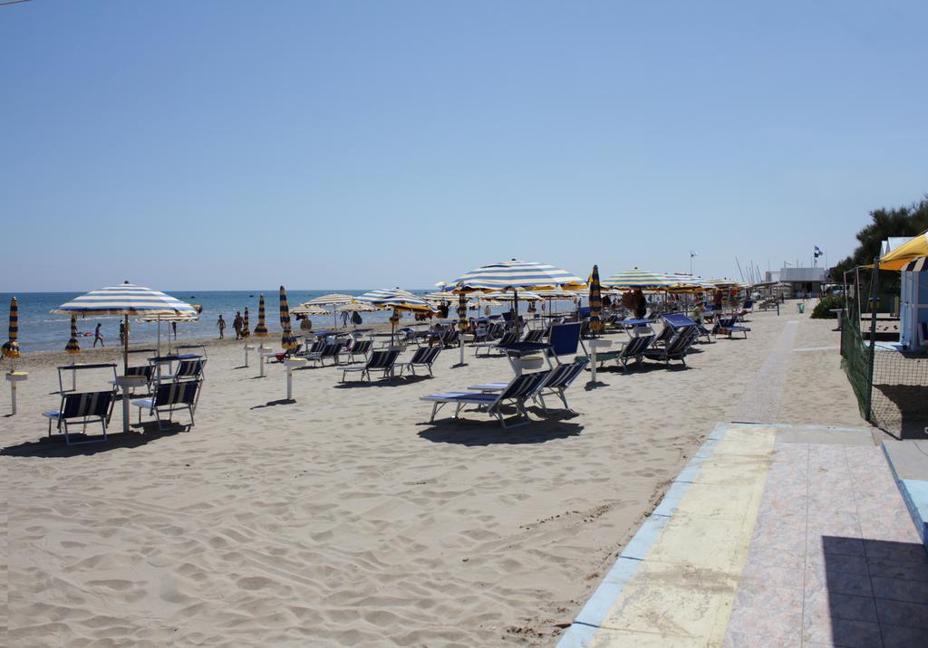 Bed and Breakfast Al Villino Del Sole Fano Exterior foto