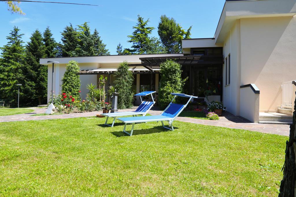 Bed and Breakfast Al Villino Del Sole Fano Exterior foto