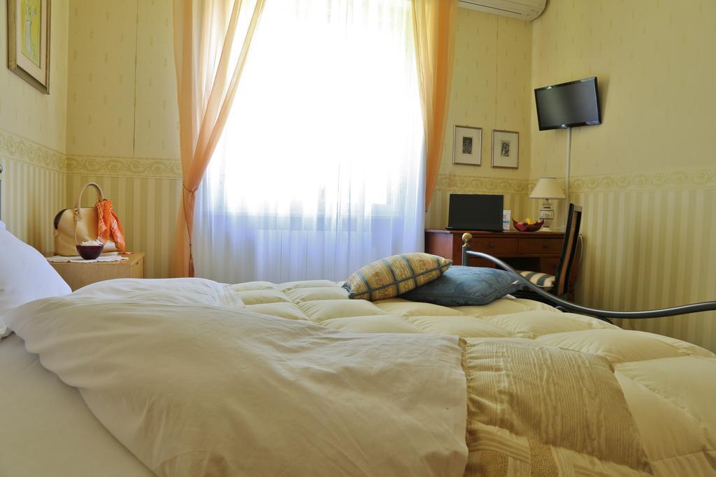 Bed and Breakfast Al Villino Del Sole Fano Exterior foto