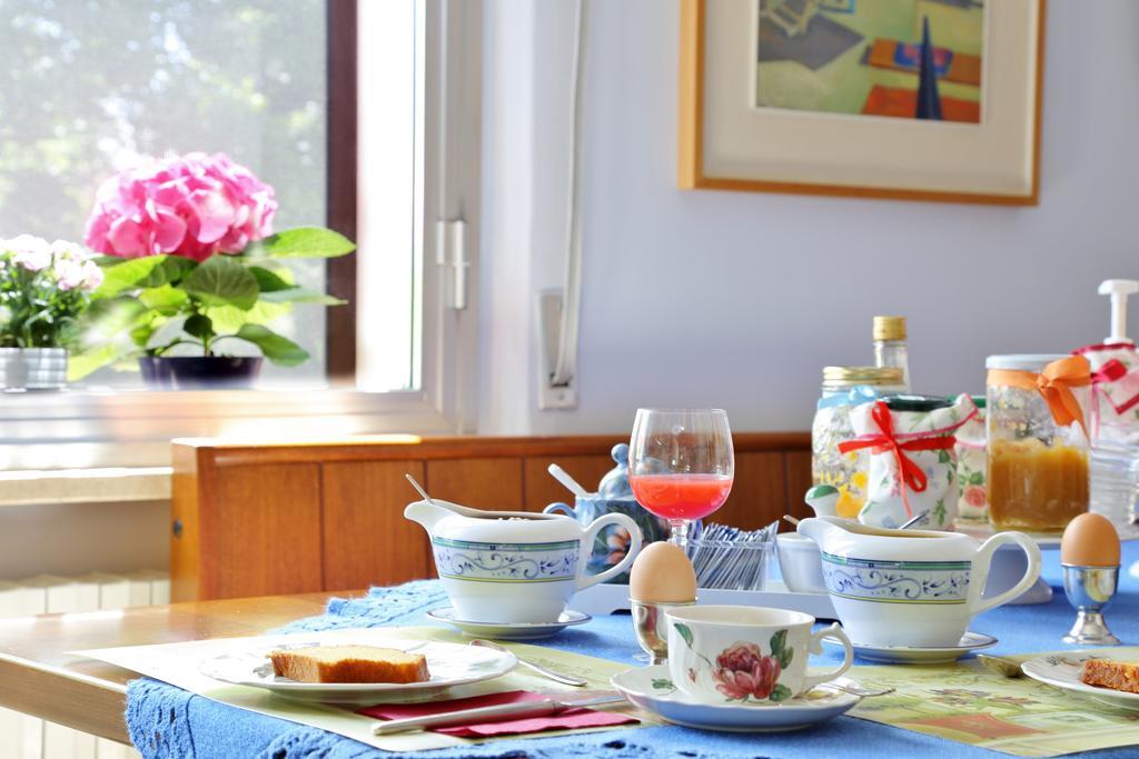Bed and Breakfast Al Villino Del Sole Fano Exterior foto